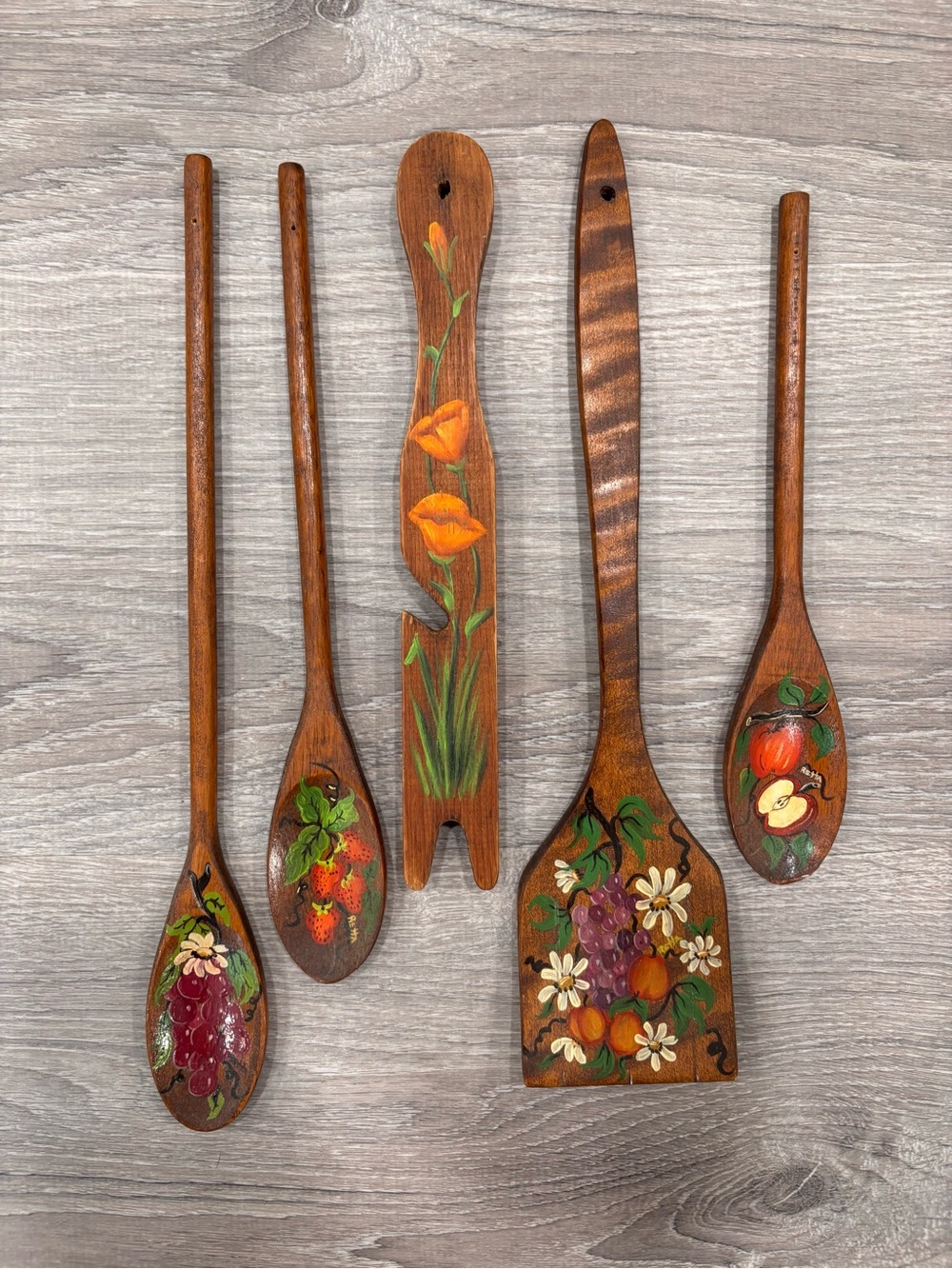 5pc Vintage Retta Hand Painted Wood Folk Art Mid-Century Spoon Wall Decor 1980s